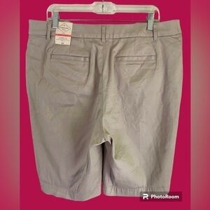 St JOHN'S BAY 16W SECRETLY SLENDER CLASSIC FIT SITS JUST BELOW WAIST BERMUDA NWT